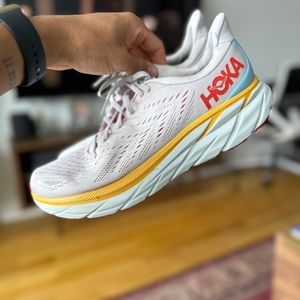 Hoka Clifton 8 size 10.5